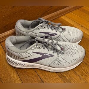 Brooks Ariel 20 Wide Running Shoes